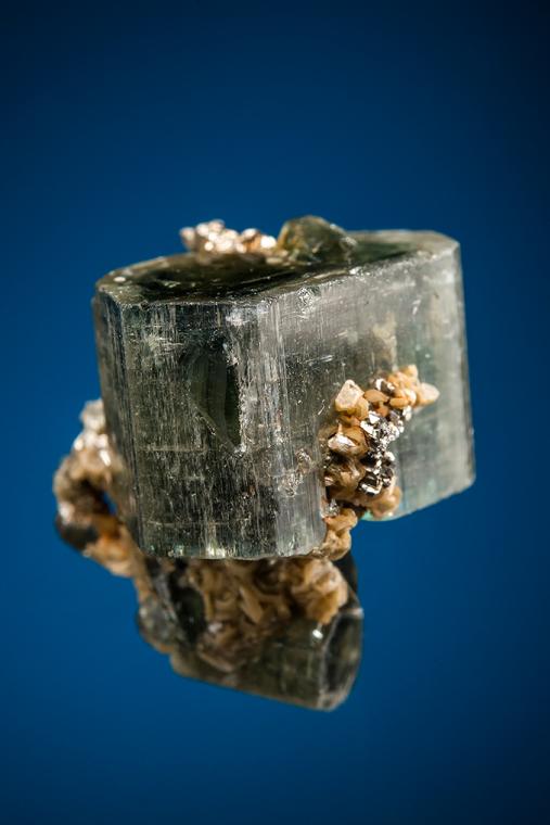 FLUORAPATITE with ARSENOPYRITE